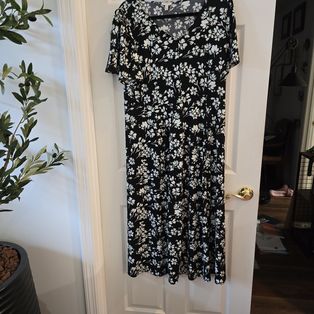 Talbots Black Floral V-Neck Midi Dress with White and Pale Green Print
